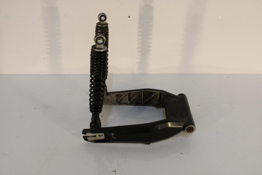 achterbrug en veren super soco cux