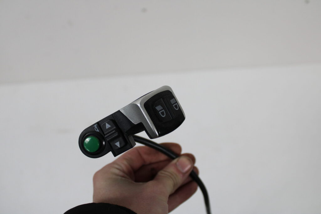 Links schakelaar Spyder Wheelz elektrische chopper