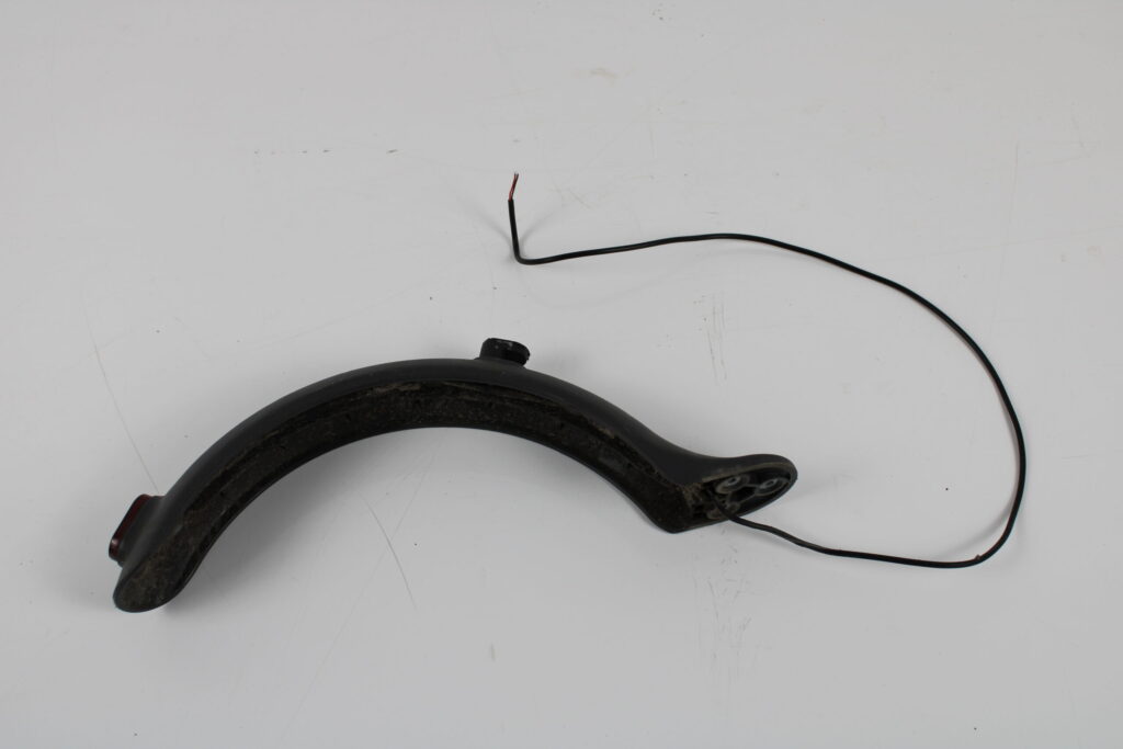 Achter spatbord + verlichting elektrische step H7