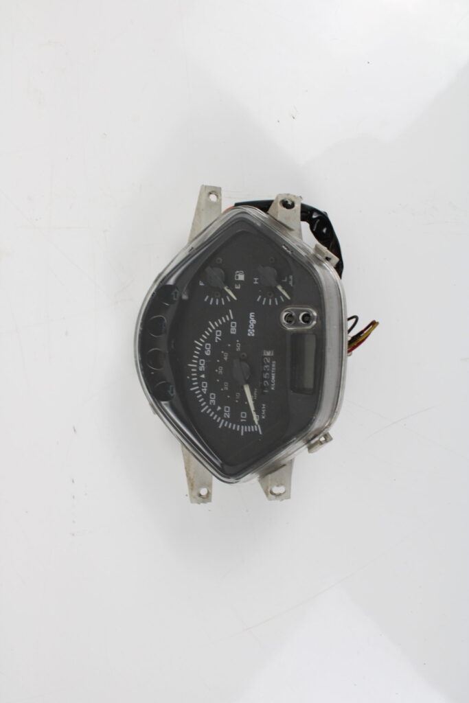 Display | 12xxx kilometers | Vespa look