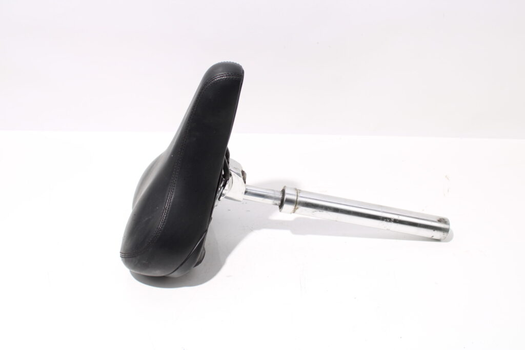 Zadel met zadelpen | Diameter 30,9mm |