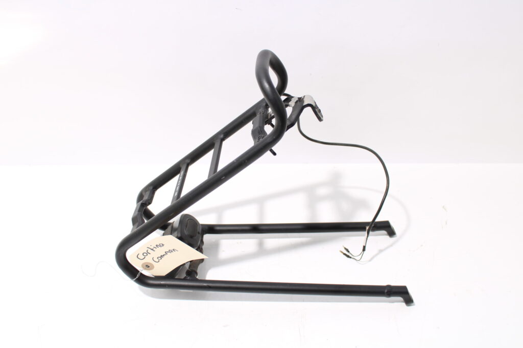 Voorrek met koplamp | Cortina common