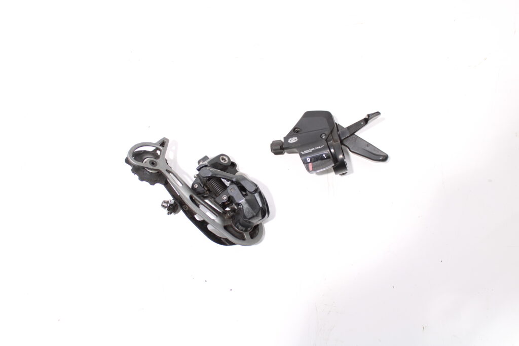 Achterderailleur met shifter | shimano | Deore| Giant Aspiro