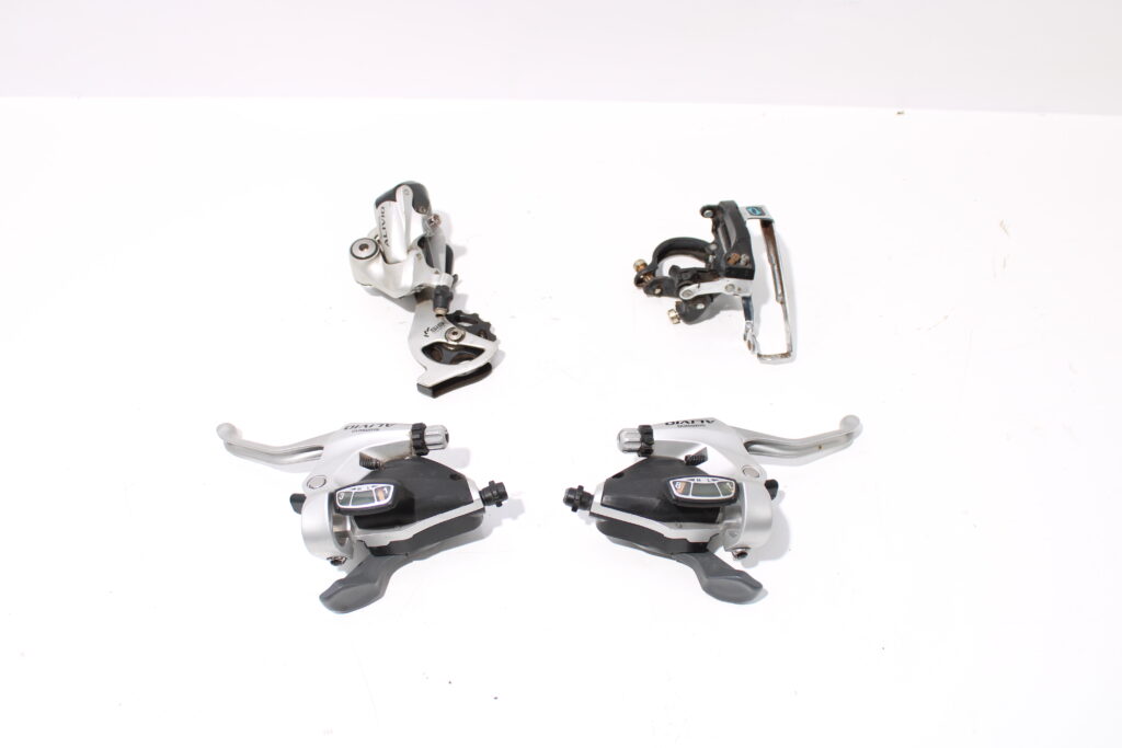 Derailleurs voor en achter met shifters | Shimano | Alivio