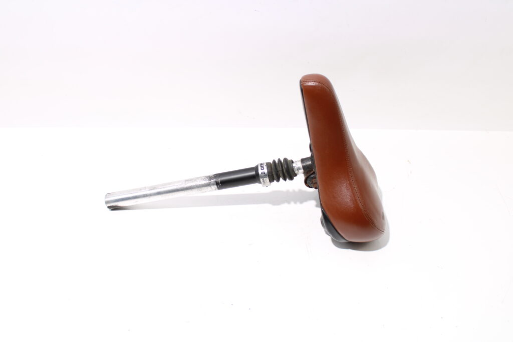 Zadel met verende zadelpen | diameter 27,2mm