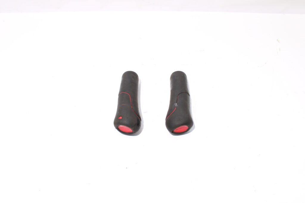 Handvatten | rood/zwart | Gazelle Vento T9