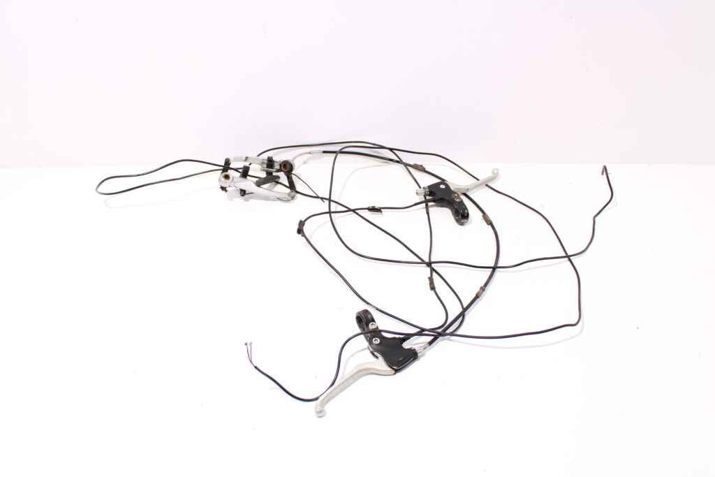 Voor en achterrem | v-brake | remsensoren | Vogue Basic