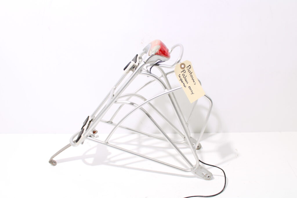 Bagagedrager met achterlicht | Batavus Padova Easy