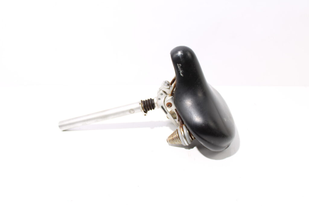 Drifter zadel zwart | verende zadelpen 27,2mm