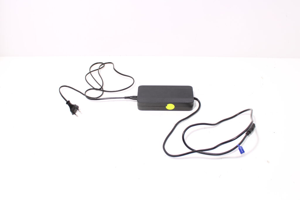 Oplader | E-motion | 5-pins | BC222360040 | 4A | 36v