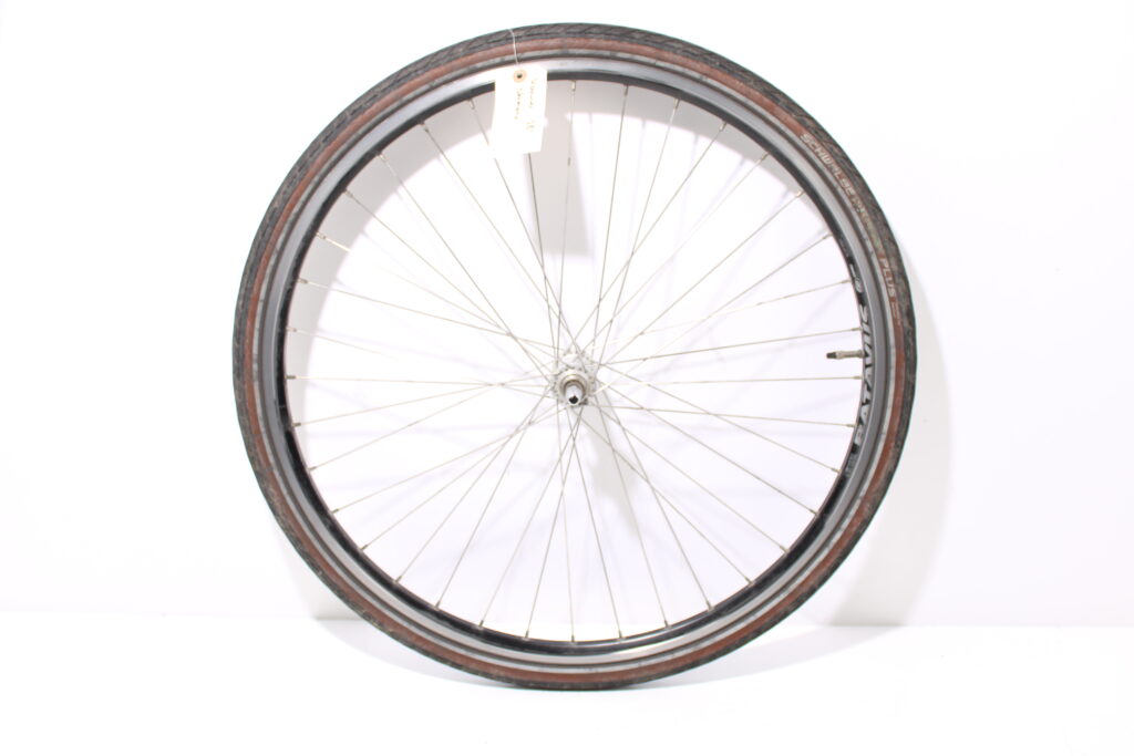 Voorwiel | 28 inch | Shimano | velgrem