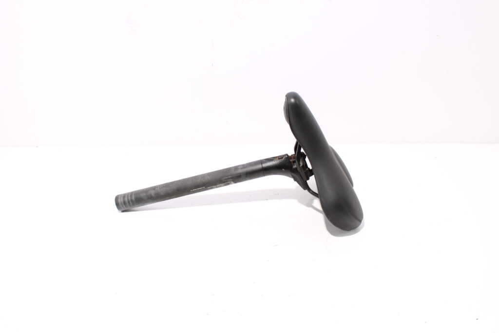 Nuvola zwart zadel | Concept 31,6mm / 350 zadelpen