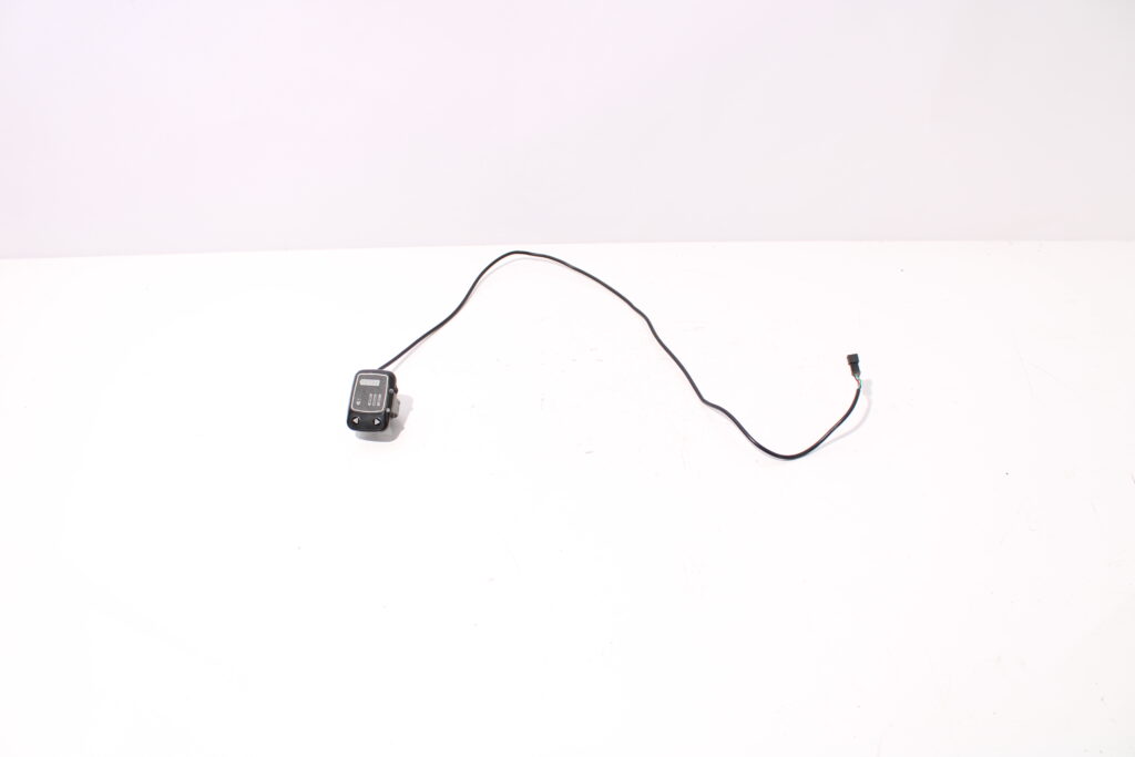 Display | 245-TLED28-02V | Giant Triple X