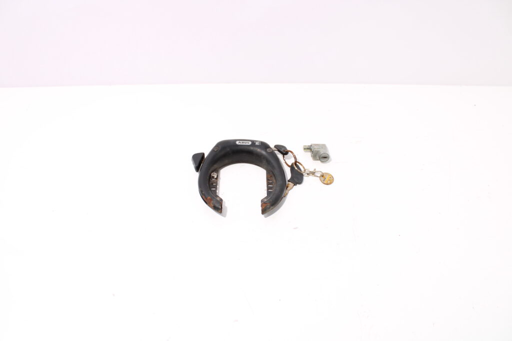 Accu slot / ringslot | 2 sleutels | Giant Triple X