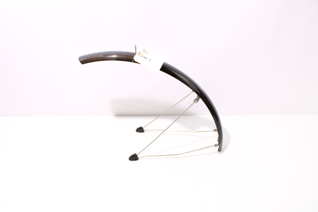 Voorspatbord | 28 inch | zwart | Mees Queen E