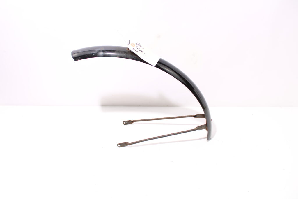 Voorspatbord | Zwart | 28 inch | Giant Triple X