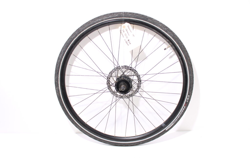 Voorwiel | 28 inch | Shimano | DH-3D32-QR | Dynamo