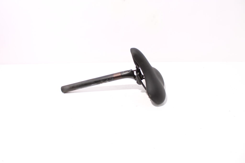 Zwart zadel | zwarte zadelpen 31,6mm