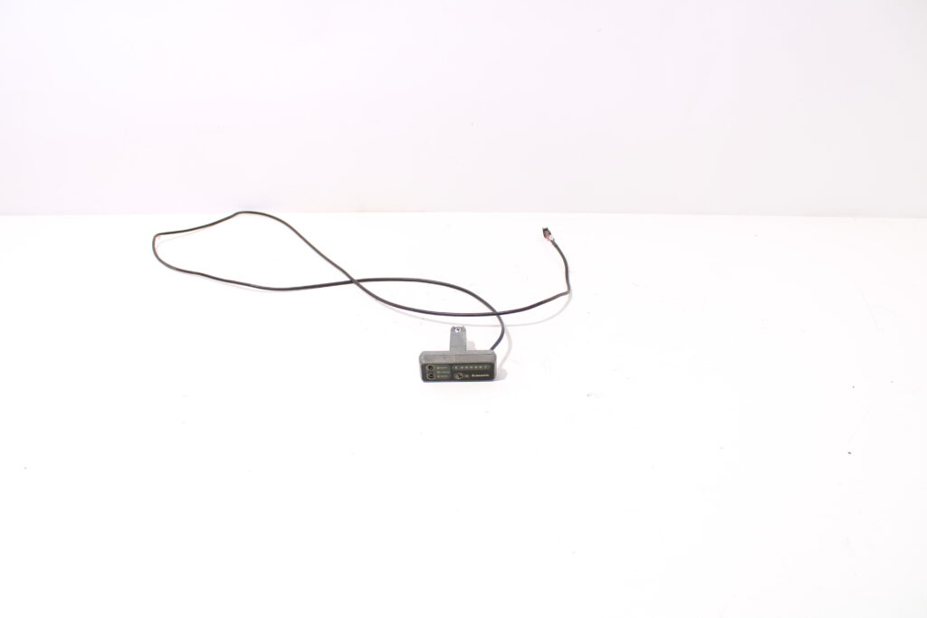 Display | 245-APPADP-08V | Giant Twist Double