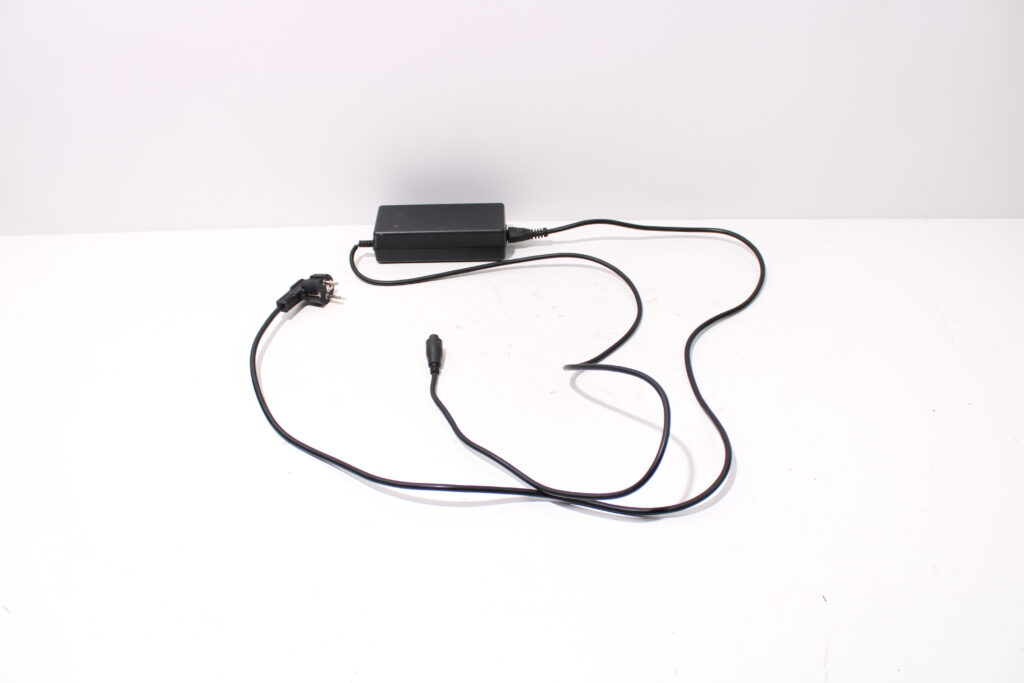 Oplader | 5-pins | Sans | SSLC084V42 | 42V | 2A