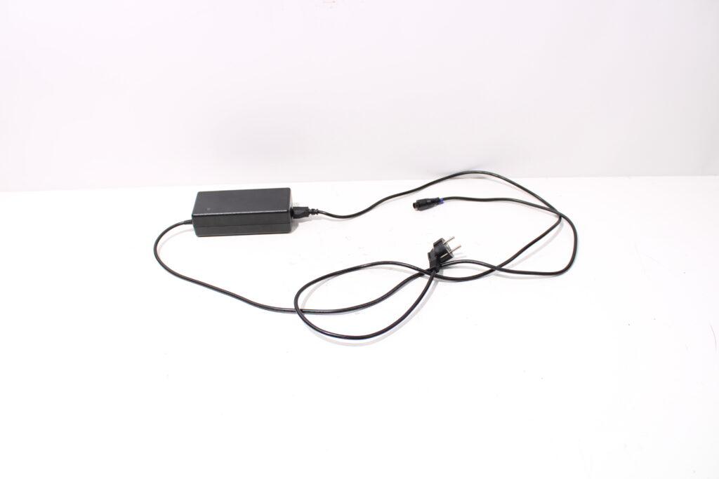 Oplader | 5-pins | Accel | AGLC084V42S | 42V | 2A E-motion
