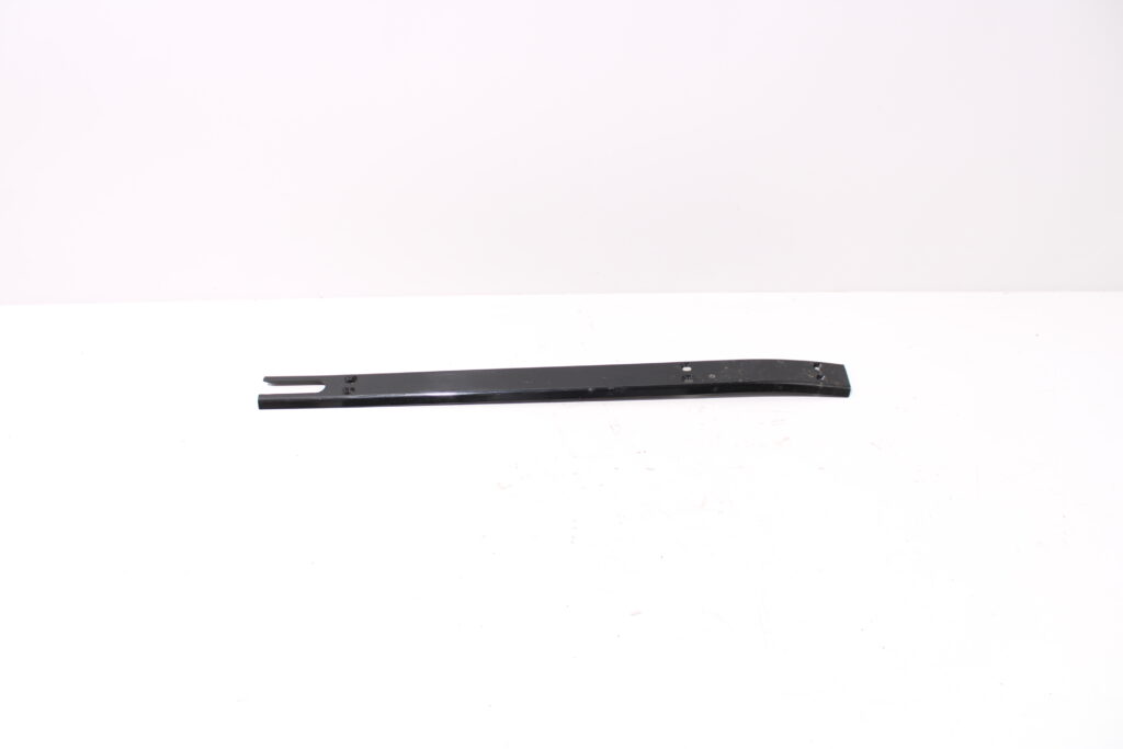 Afdekkap kabels onderkant frame | Sparta F8E