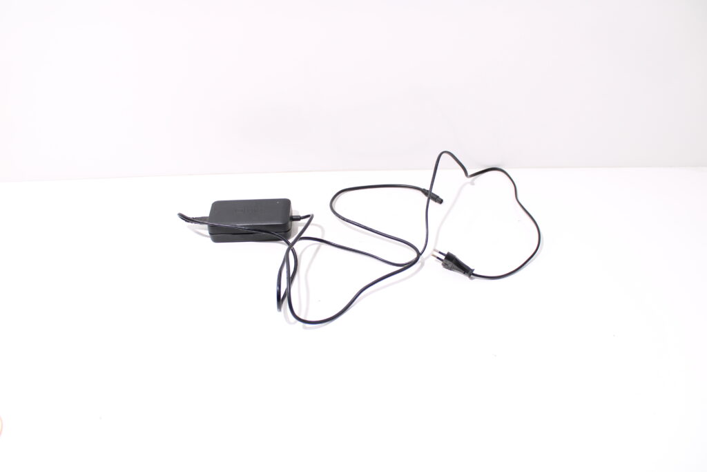 Oplader | STC-8127LC-Q | Qwic | 2A | goede staat