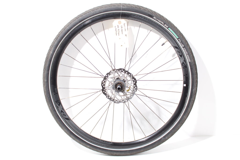 Voorwiel | 28 inch | Shimano | HB-MT400 | schijfrem